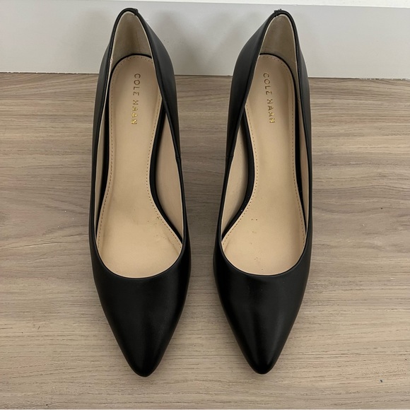 Cole Haan Pointed Toe Pump, Black, Size 7 - Picture 2 of 8